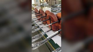 কাস্টম গার্ডেন ওয়াল লাইট ওয়াটারপ্রুফ এবং স্টাইলিশ