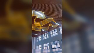 গ্র্যান্ড স্পেসের জন্য বিলাসবহুল চ্যান্ডেলাইয়ার